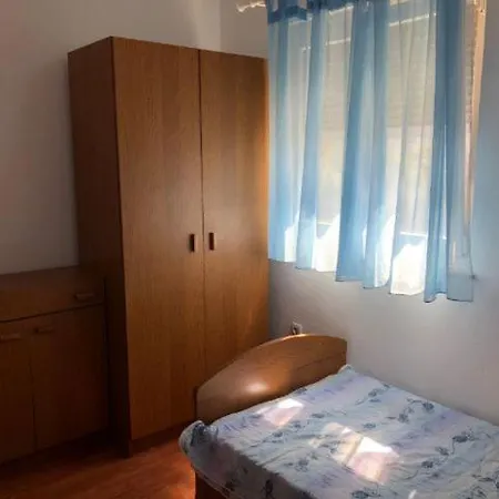 Lili Apartment *