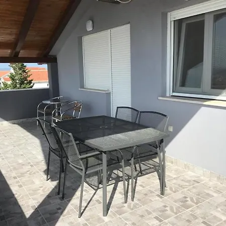 Apartment Lili Murter