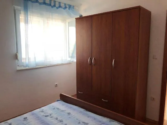 Lili Apartamento Murter